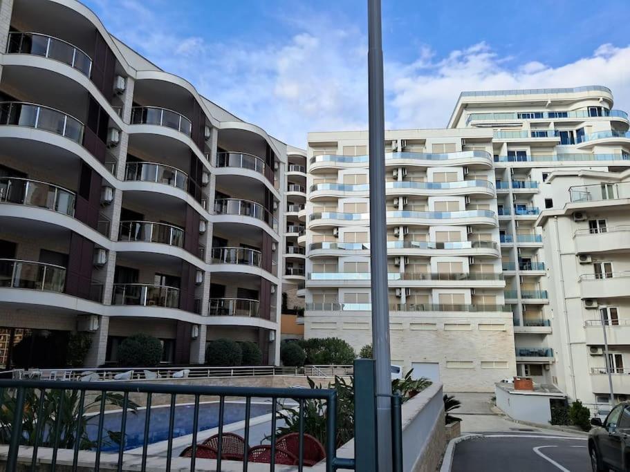 Holiday Home Apartment Будва Экстерьер фото